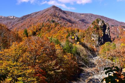 破間川渓谷　紅葉