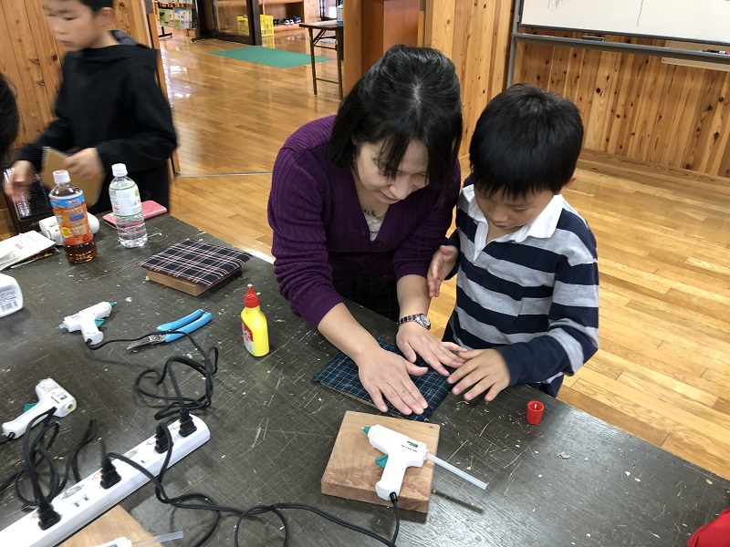 魚沼紅葉めぐりと牛の角突き見学