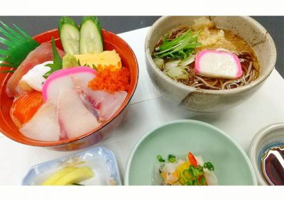 神湯とふれあいの里