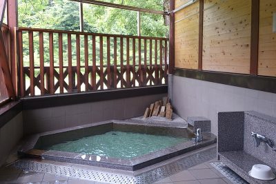 銀山平キャンプ場かもしかの湯