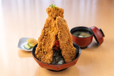 モンブラン・タレカツ丼