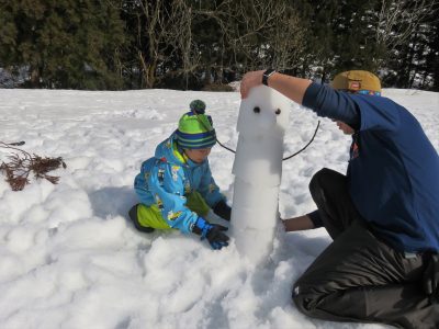 雪遊び