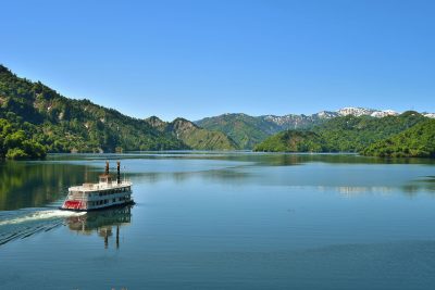 Okutadami Lake