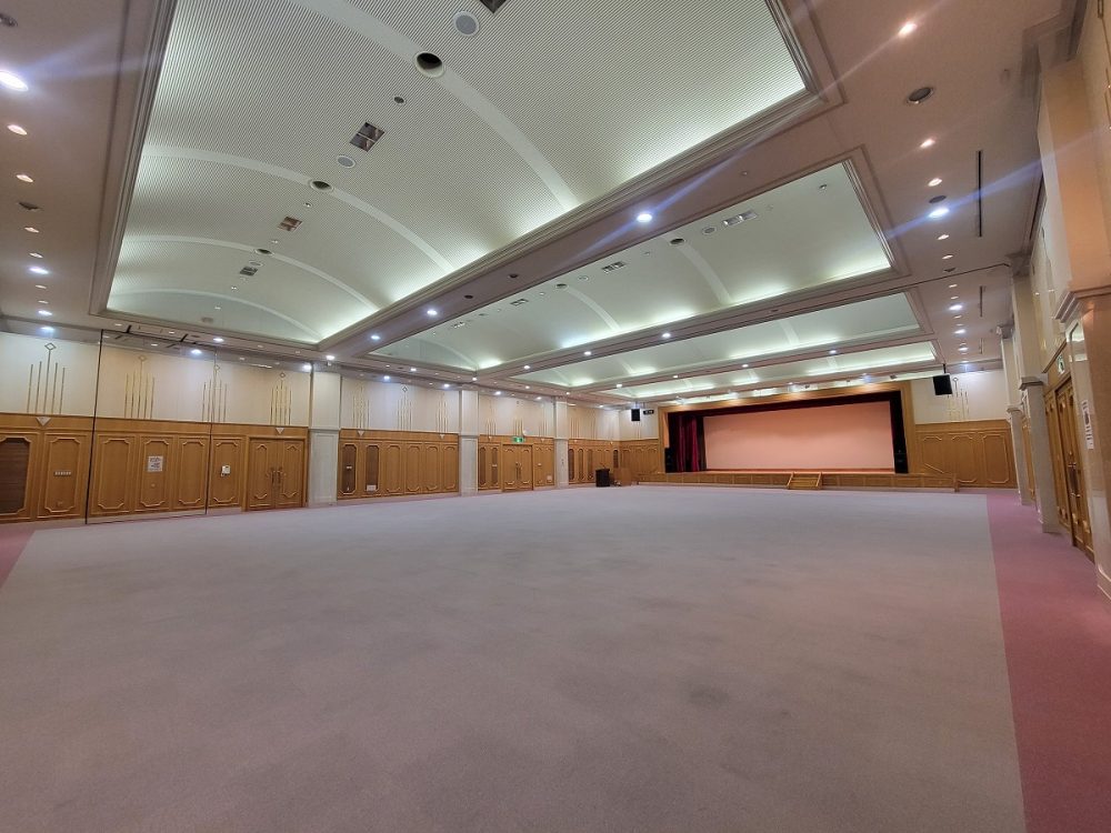 魚沼市地域振興センター　コンベンションホール全体